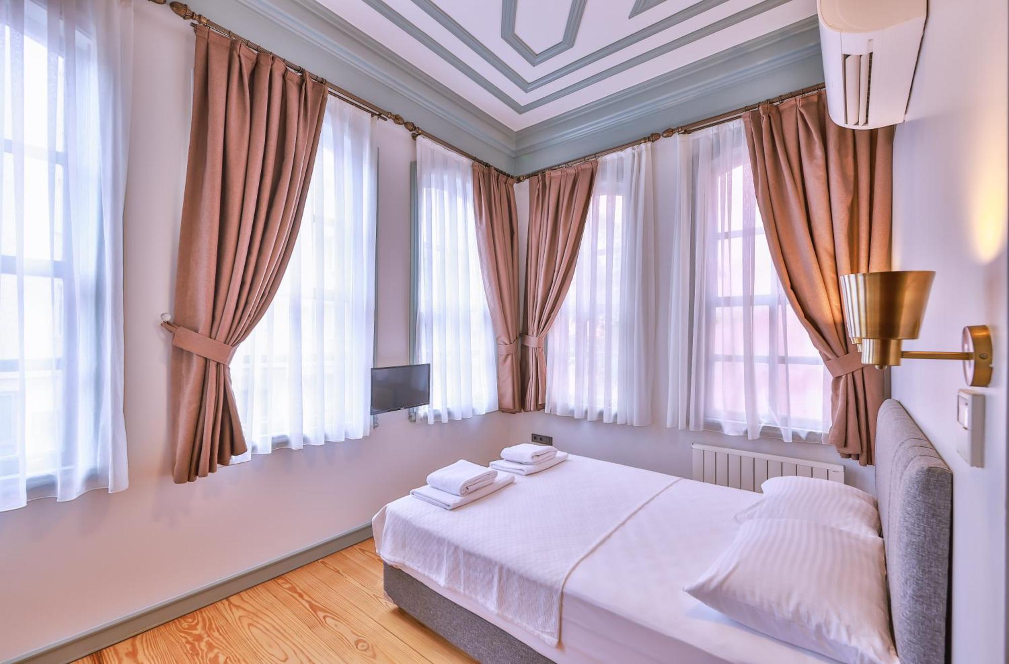 Va Mansion Hotel อิสตันบูล ภายนอก รูปภาพ